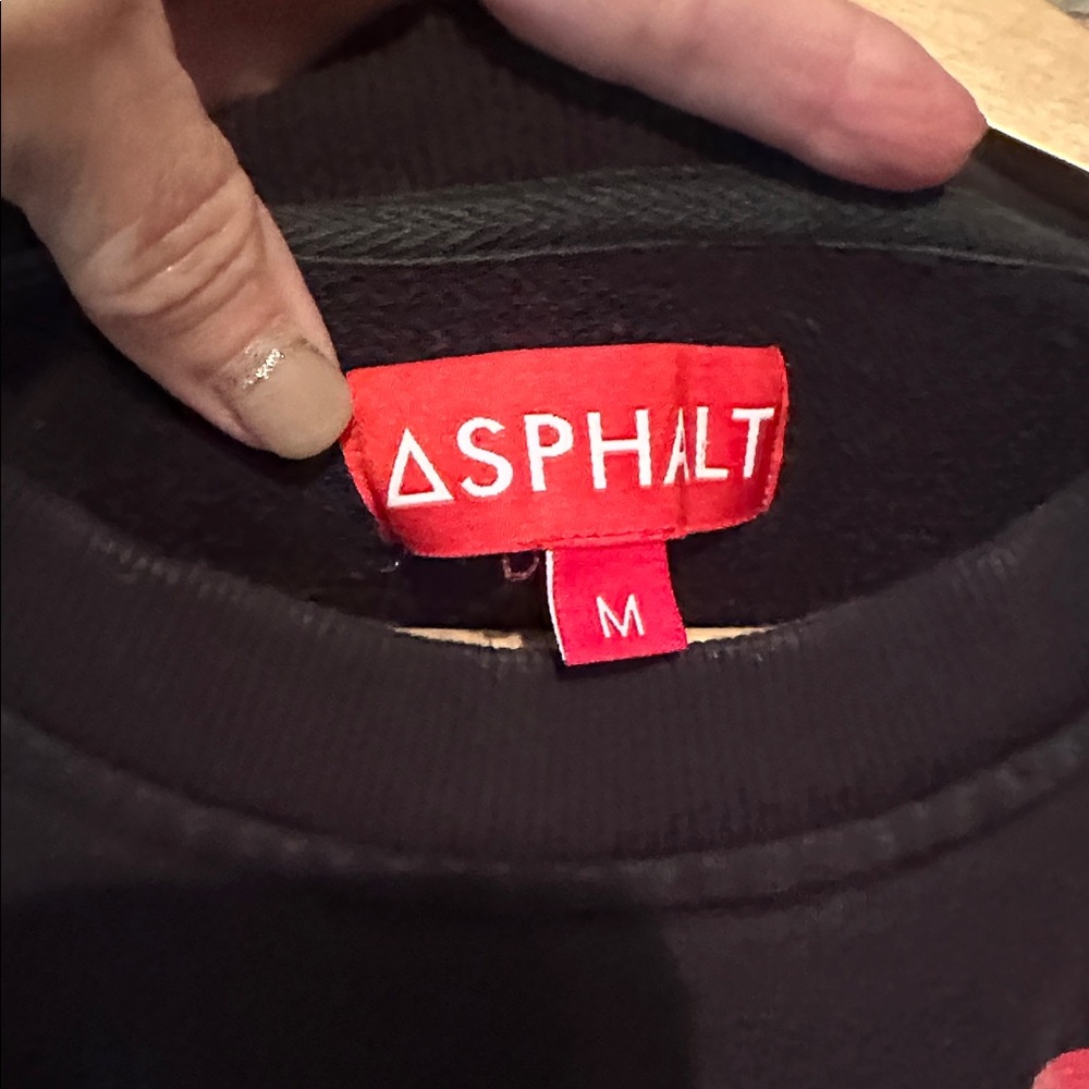 🚨Asphalt Black Crewneck Sweatshirt with Floral Number Design sleeves MED - Picture 4 of 7